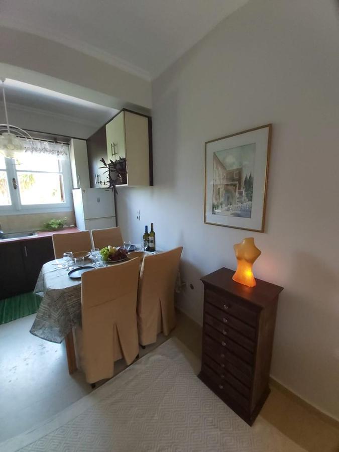 Eugenia Apartment Perama  Bagian luar foto